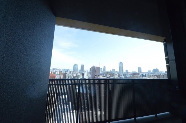 ����10