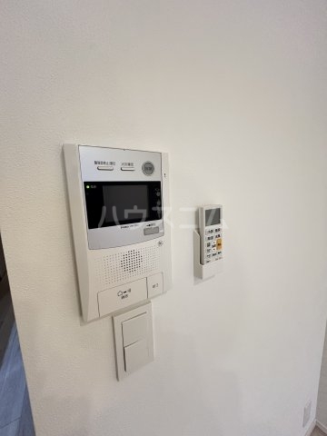 ����13