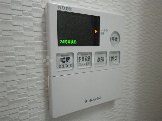����10