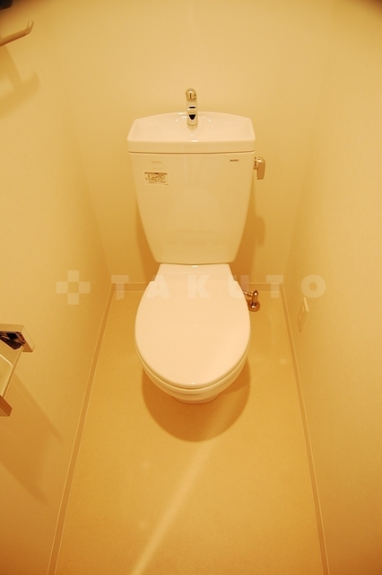 ����5