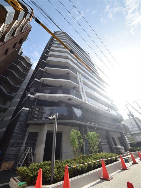 ����10