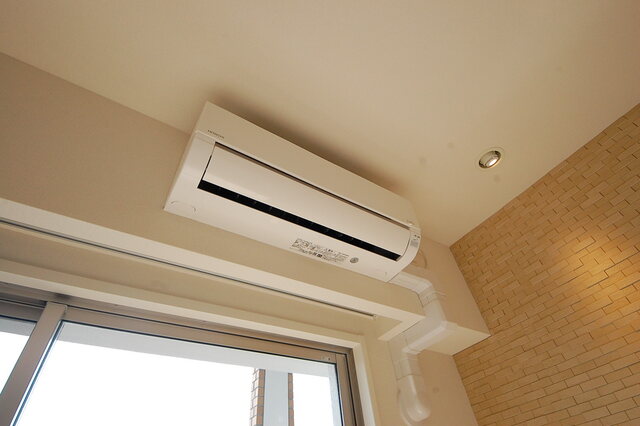 ����10