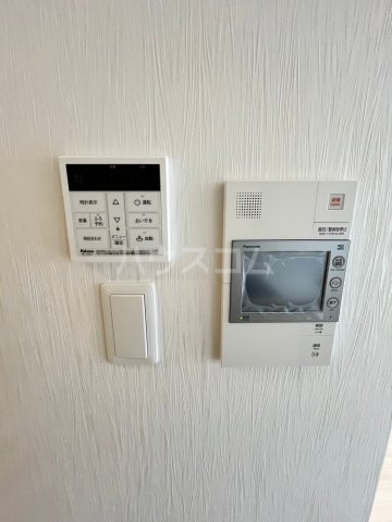 ����14