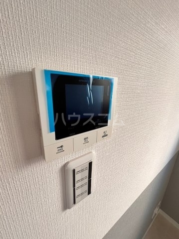 ����10