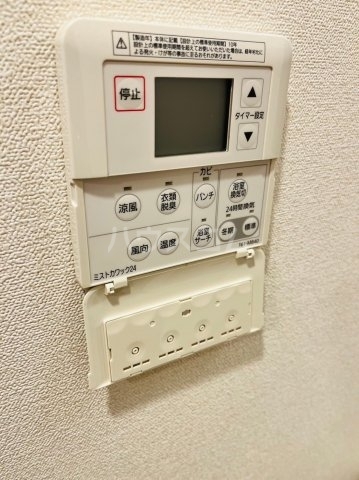 ����13