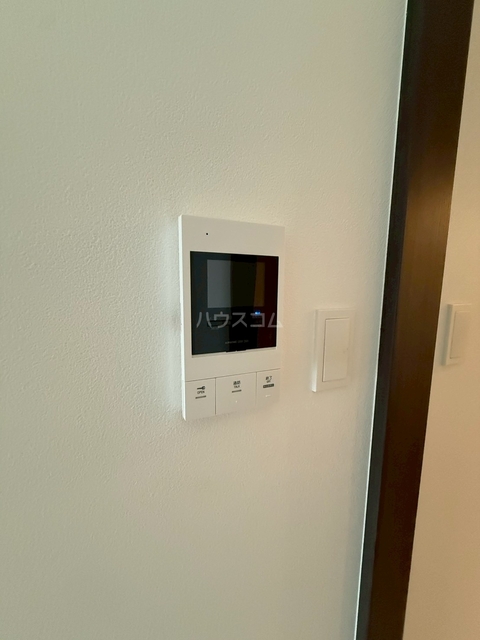����10