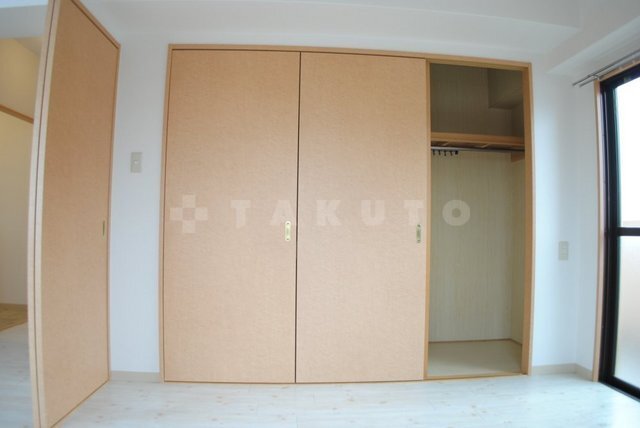 ����6