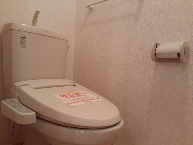 ����5