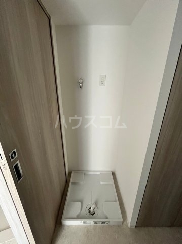 ����27