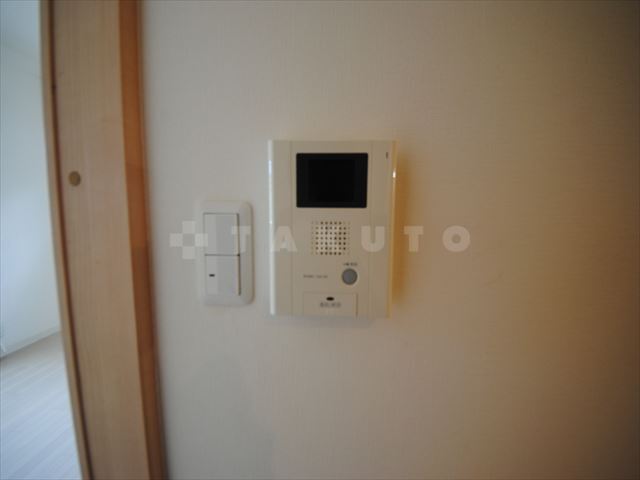 ����10
