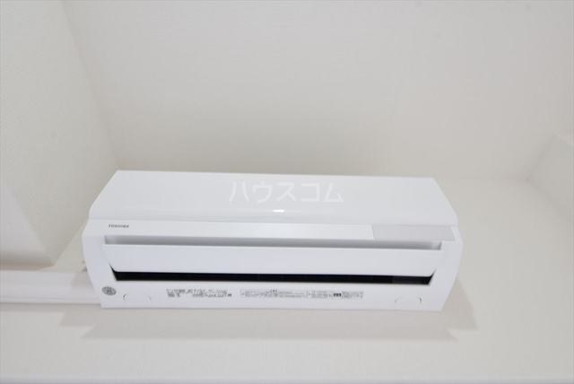 ����12
