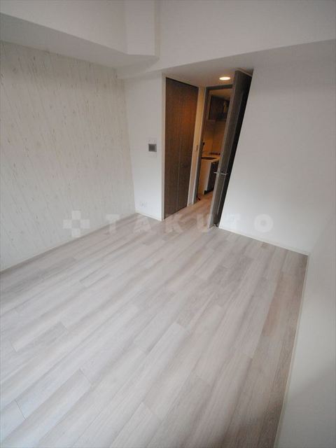 ����6