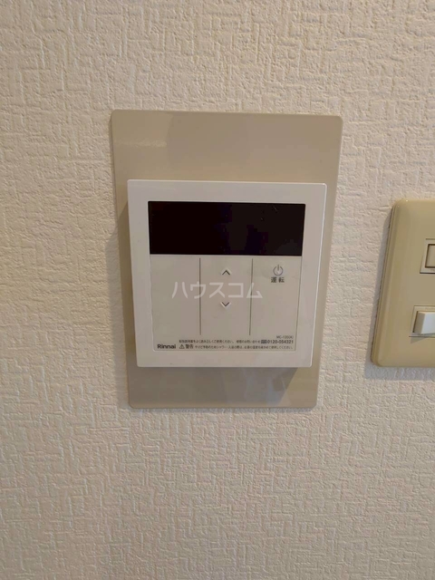 ����13