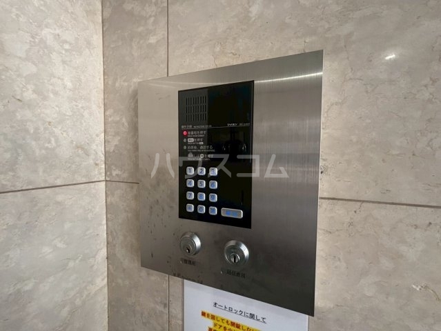 ����11