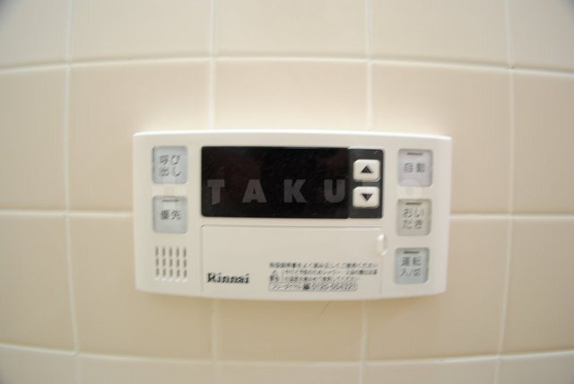 ����11