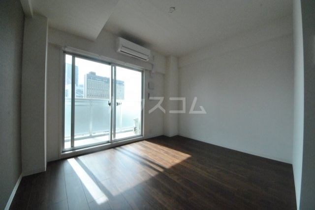 ����1