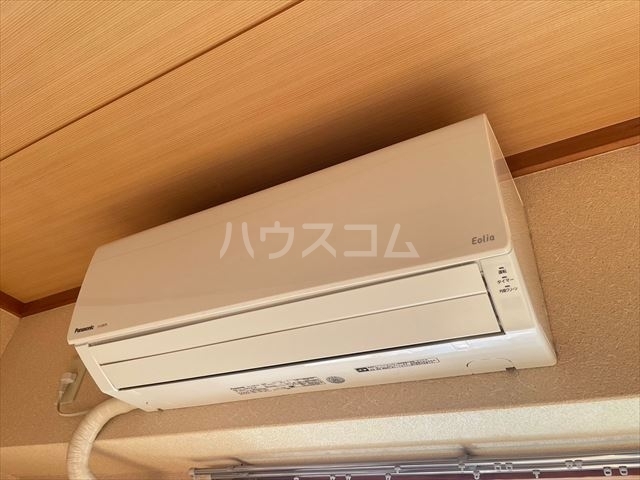 ����10