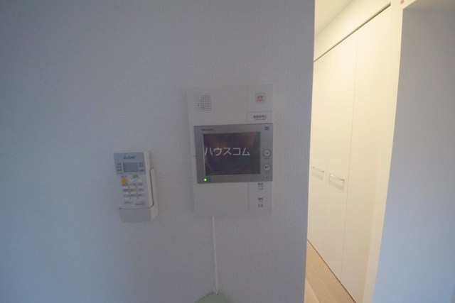 ����10