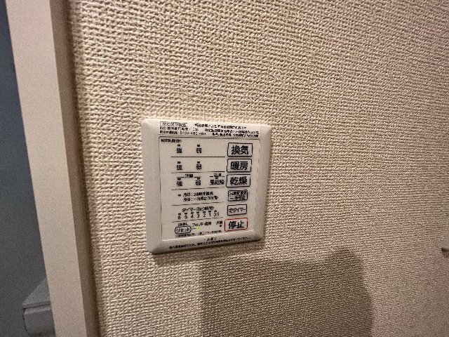 ����10