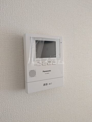 ����9