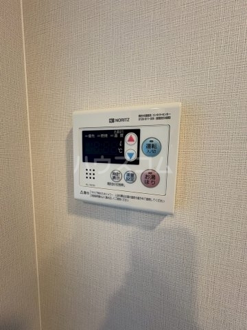 ����21