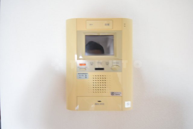 ����11