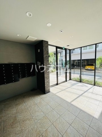 ����10