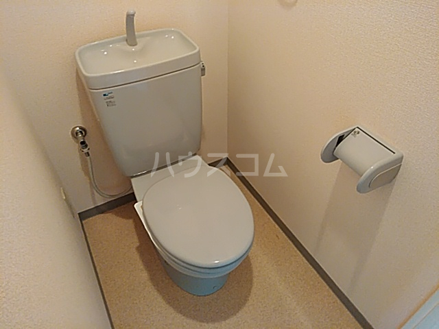 ����4