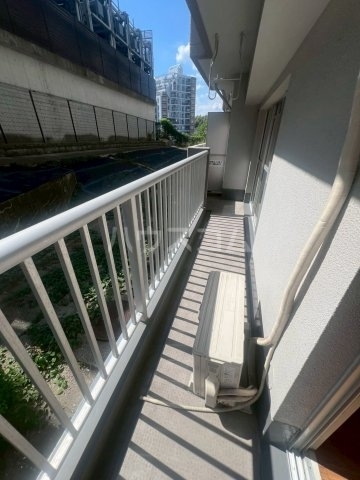 ����11