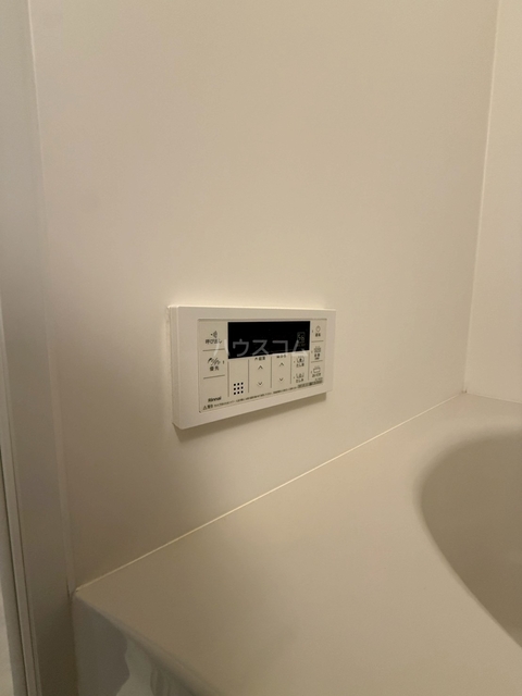 ����16