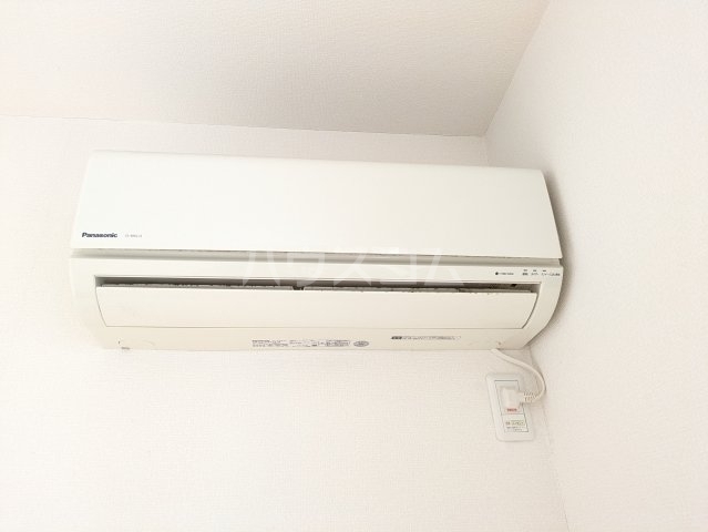����20