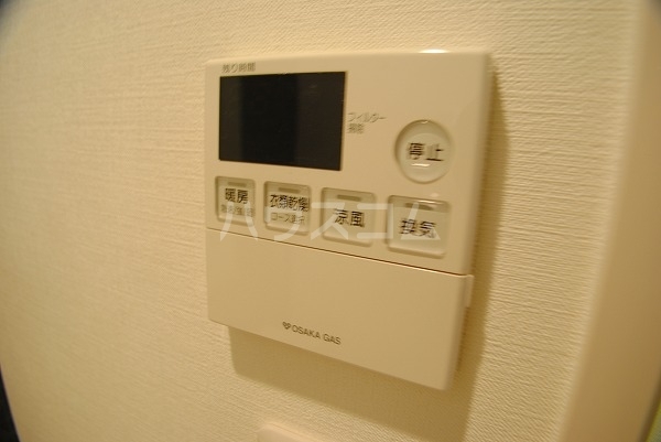 ����11