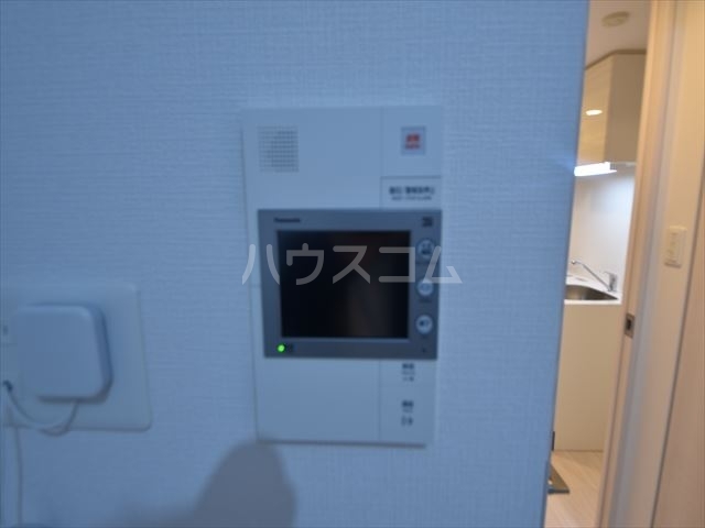 ����10