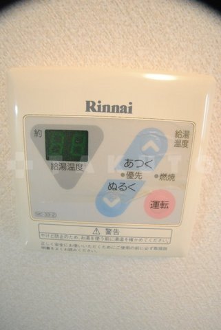 ����13