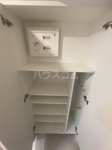 ����19