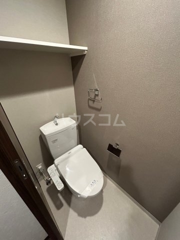 ����4