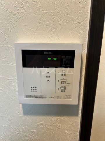 ����18