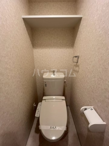 ����4