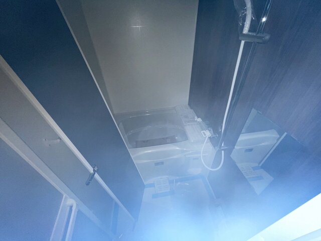 ����3