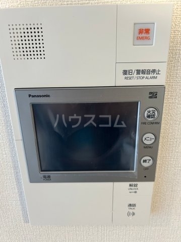 ����10