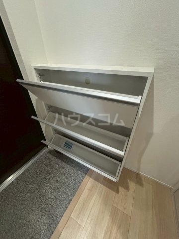 ����7