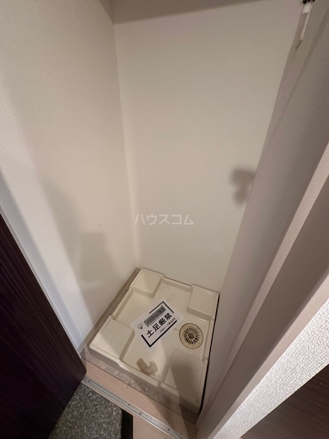 ����11