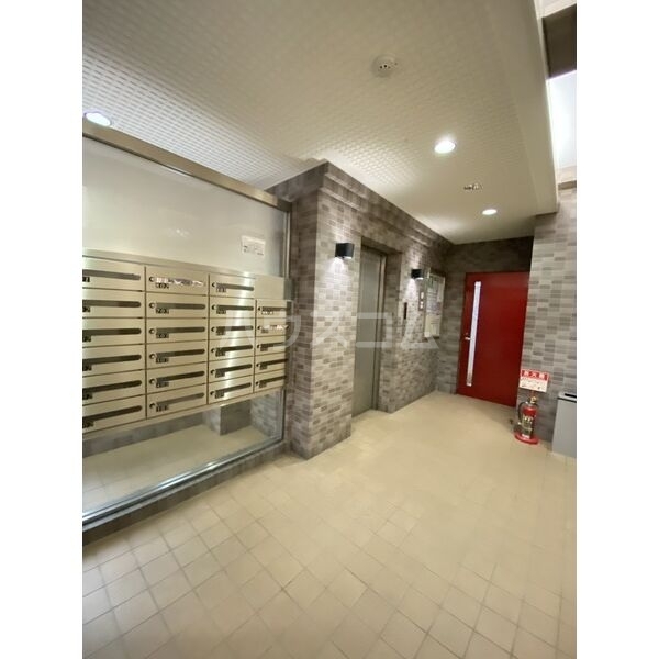 ����10