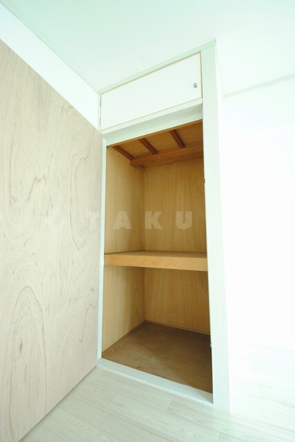 ����7
