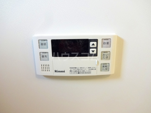 ����11