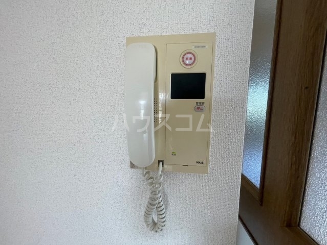 ����24