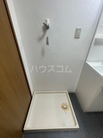 ����7