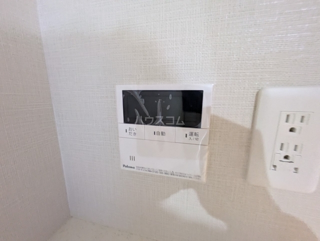 ����13