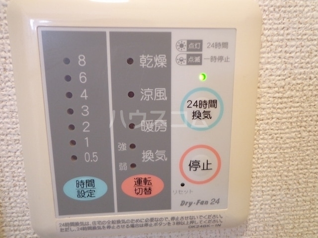 ����11