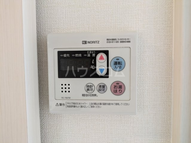 ����17